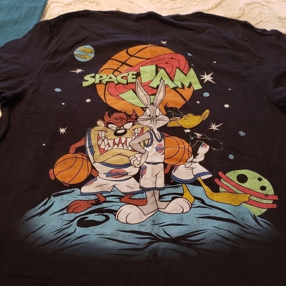 Space Jam Tune Squad M graphic tee shirt - Picture 2 of 5